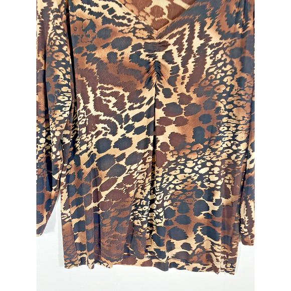 Chicos Travelers Size 1 / Medium Top Animal Print Y2K Cinched Knit Mob Wife - Picture 2 of 12